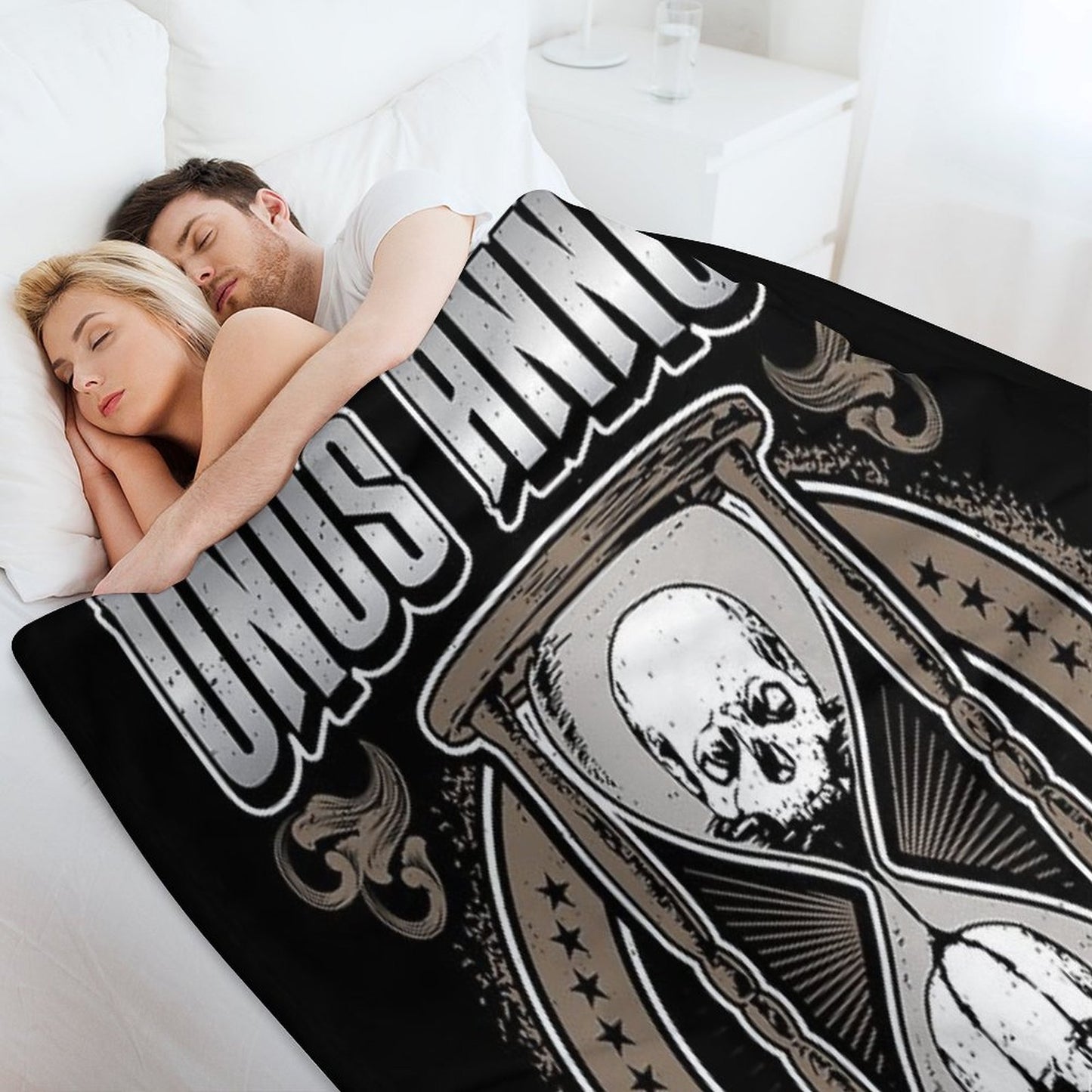 Unus Annus Logo Gift-ready Throw Blanket