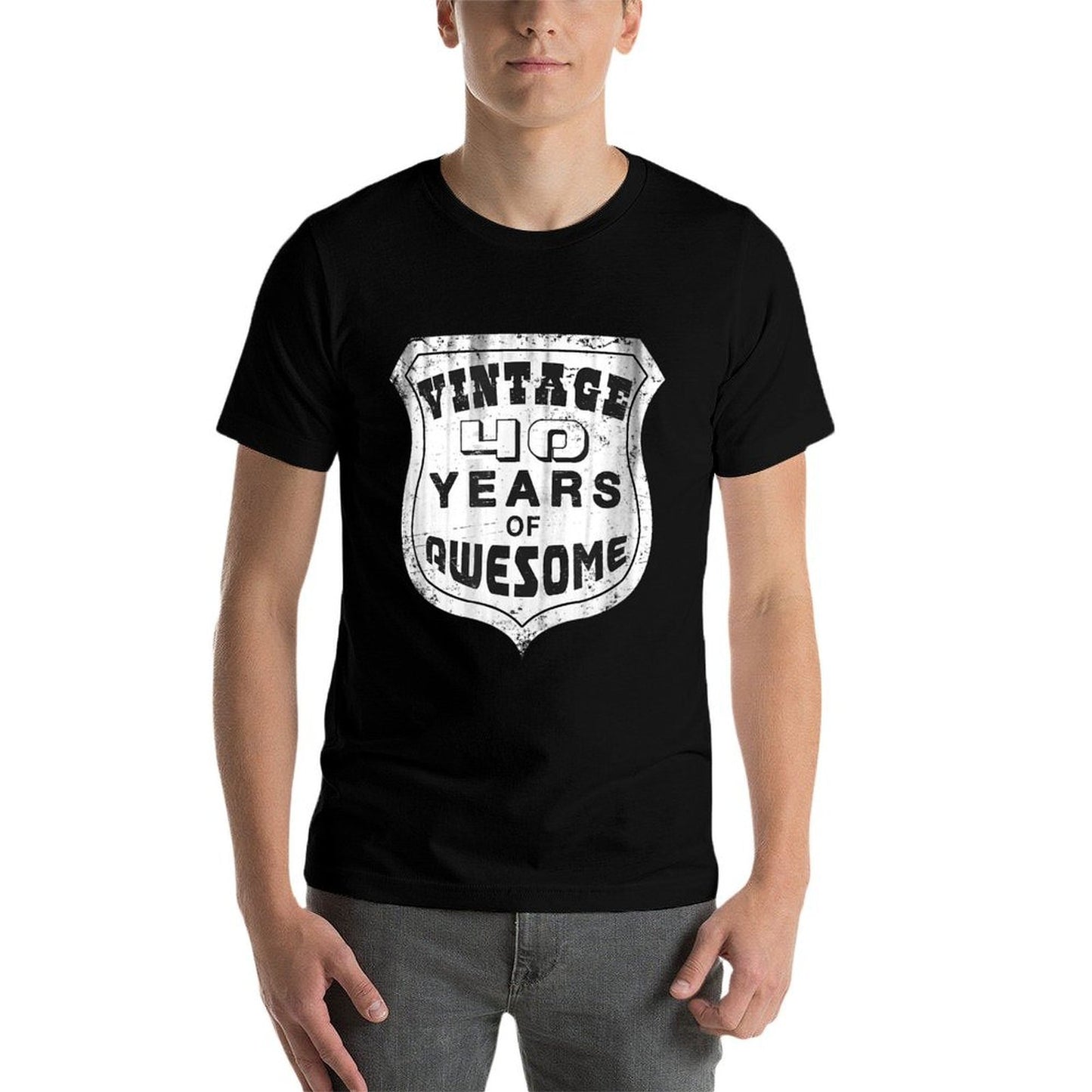 Vintage 40th Birthday T-shirt for Men Or Women Vintage-inspired T-Shirt