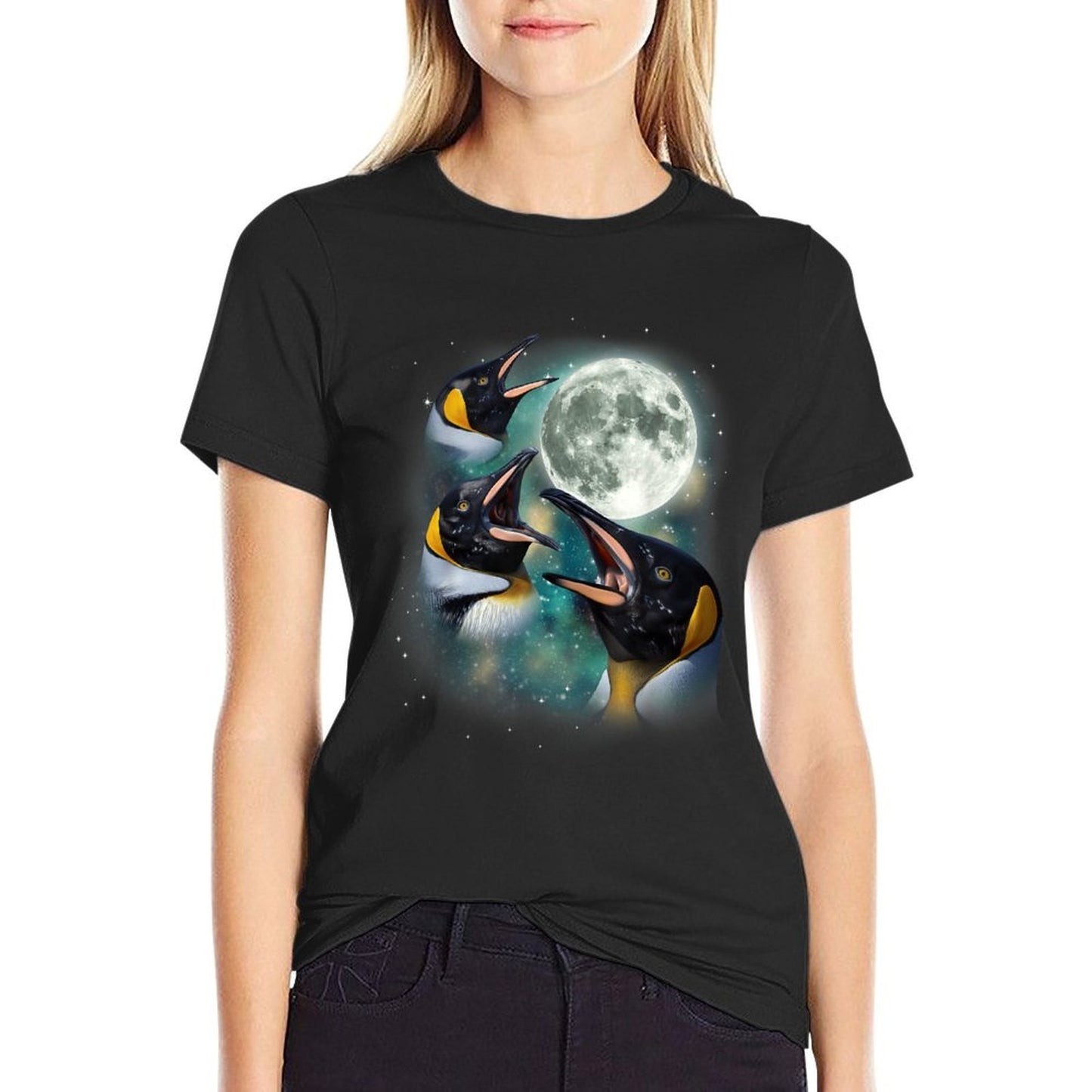 Three Penguin Moon 3 Funny Antarctic Birds Howling Parody Trendy Pattern T-Shirt