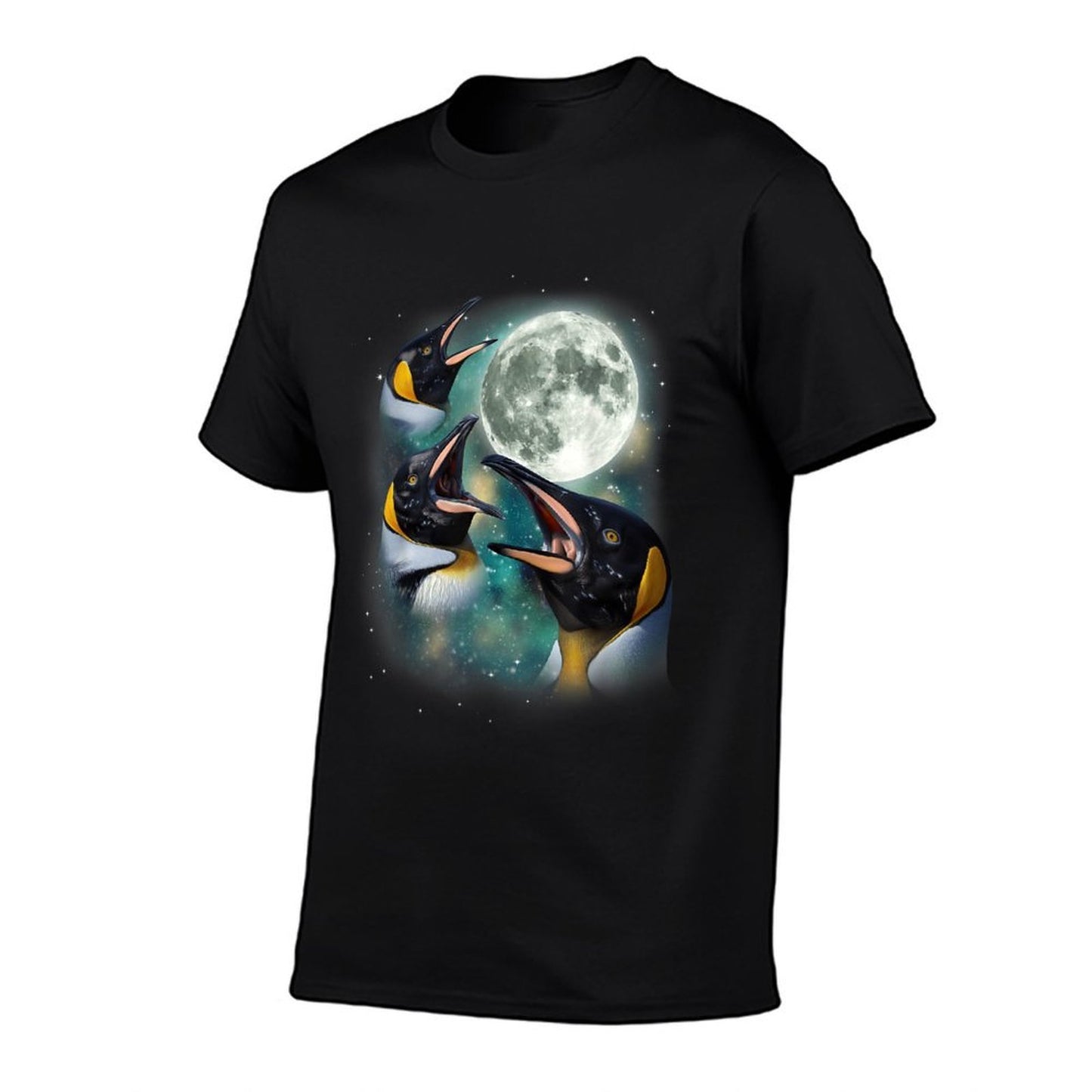 Three Penguin Moon 3 Funny Antarctic Birds Howling Parody Trendy Pattern T-Shirt