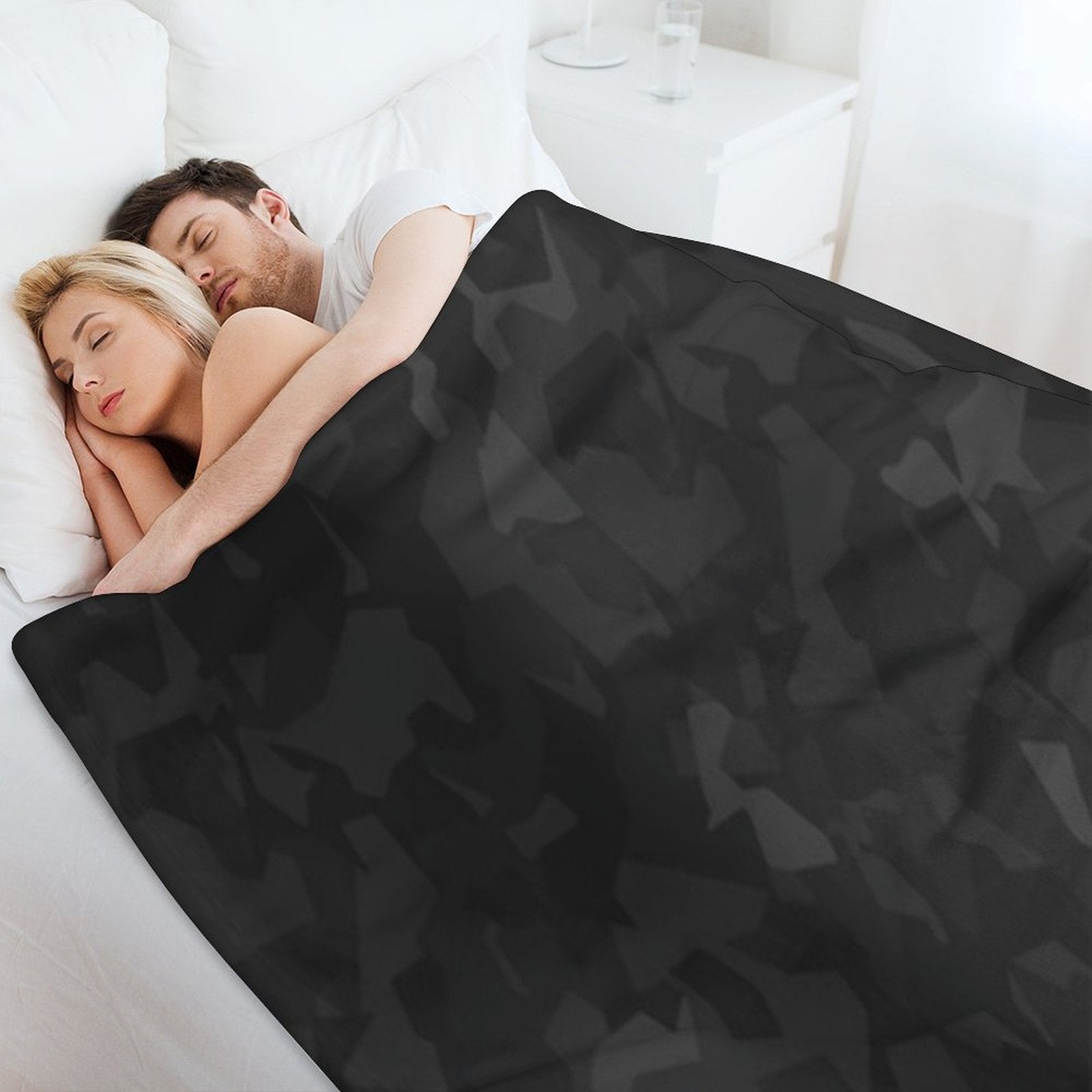 Graphic Camo Dark Grey Shrink-resistant Throw Blanket