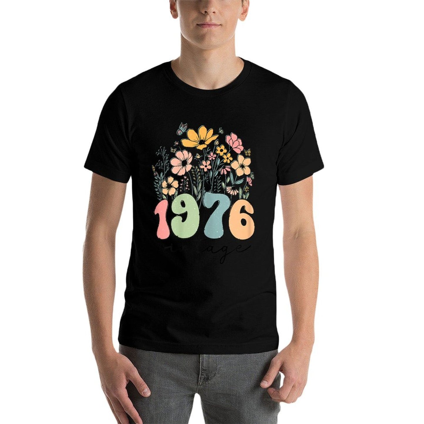 48 Year Old Women 1976 Vintage Wildflower 48th Birthday Gift  Oversized Silhouette T-Shirt