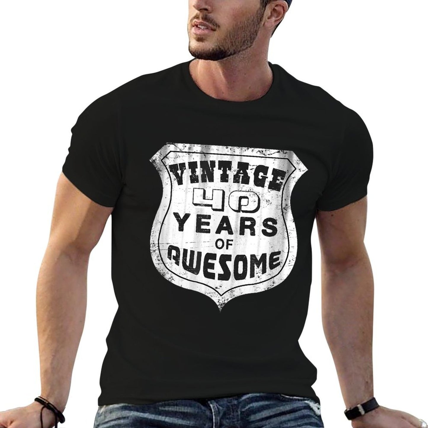 Vintage 40th Birthday T-shirt for Men Or Women Vintage-inspired T-Shirt