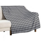 Classy Black And White Double Outline Diamonds And Dots Travel-friendly Throw Blanket