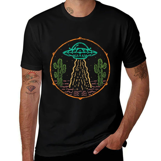 Retro UFO Aliens Extraterrestrial Outer Space Ship Galaxy Comfortable T-Shirt