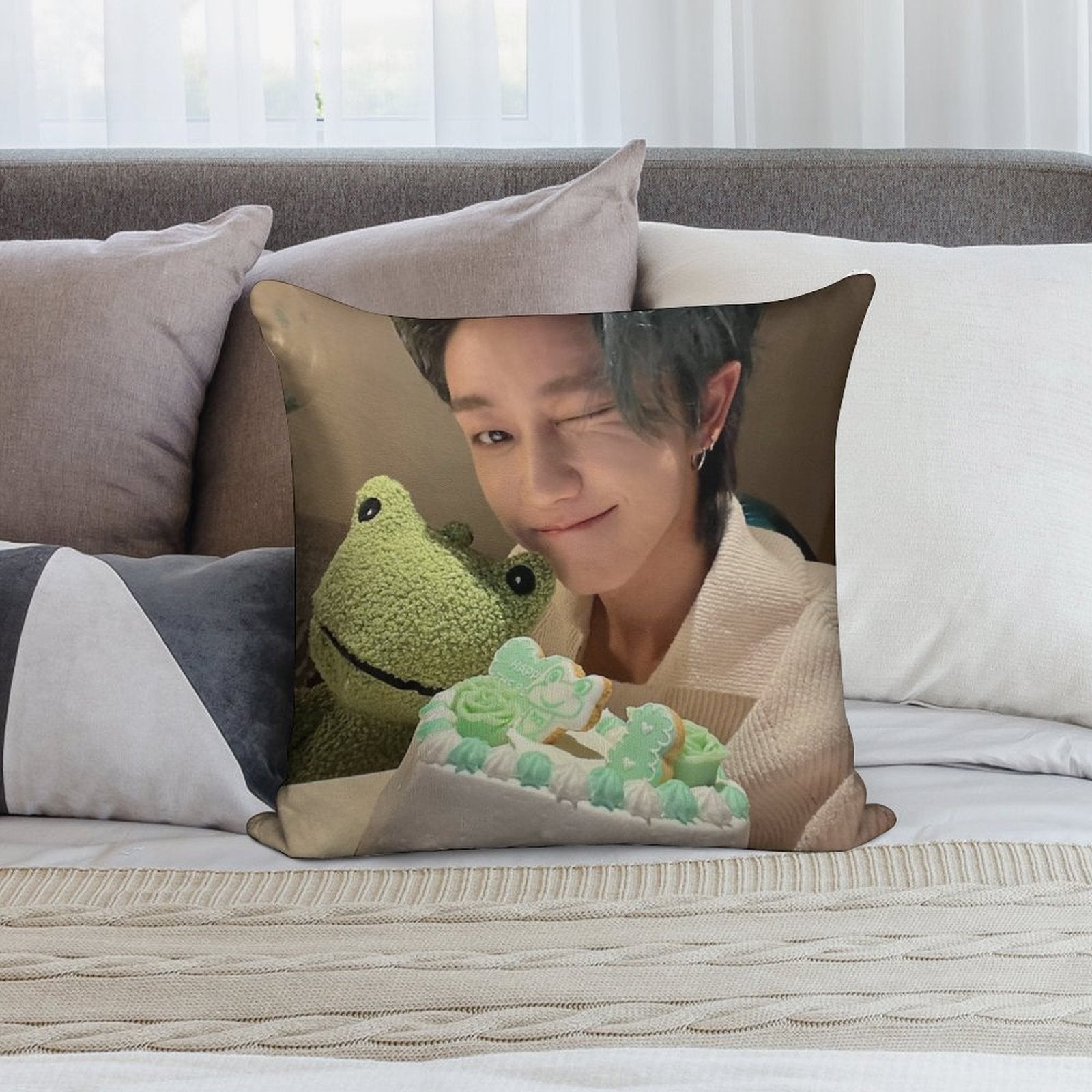The8 Minghao Soft Fade-Resistant Throw Pillow