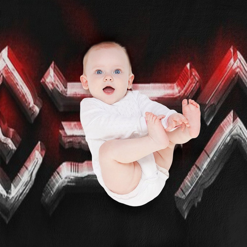 SEFA Lightweight Throw Blanket