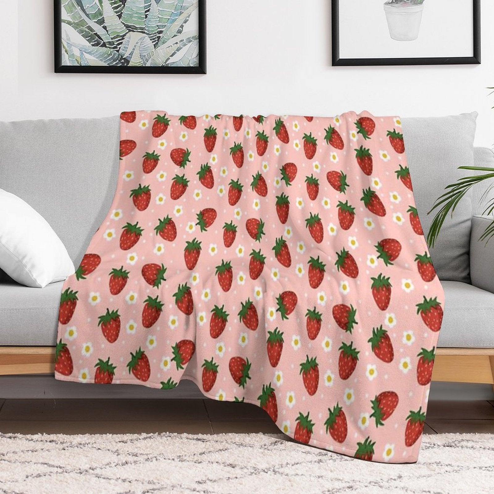 STRAWBERRY AND FLOWER PATTERN  VSCO Lightweight Throw Blanket