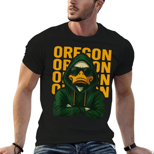 Retro Oregon Style Animal Vintage Graphic Gift For Men Women  Moisture-wicking T-Shirt