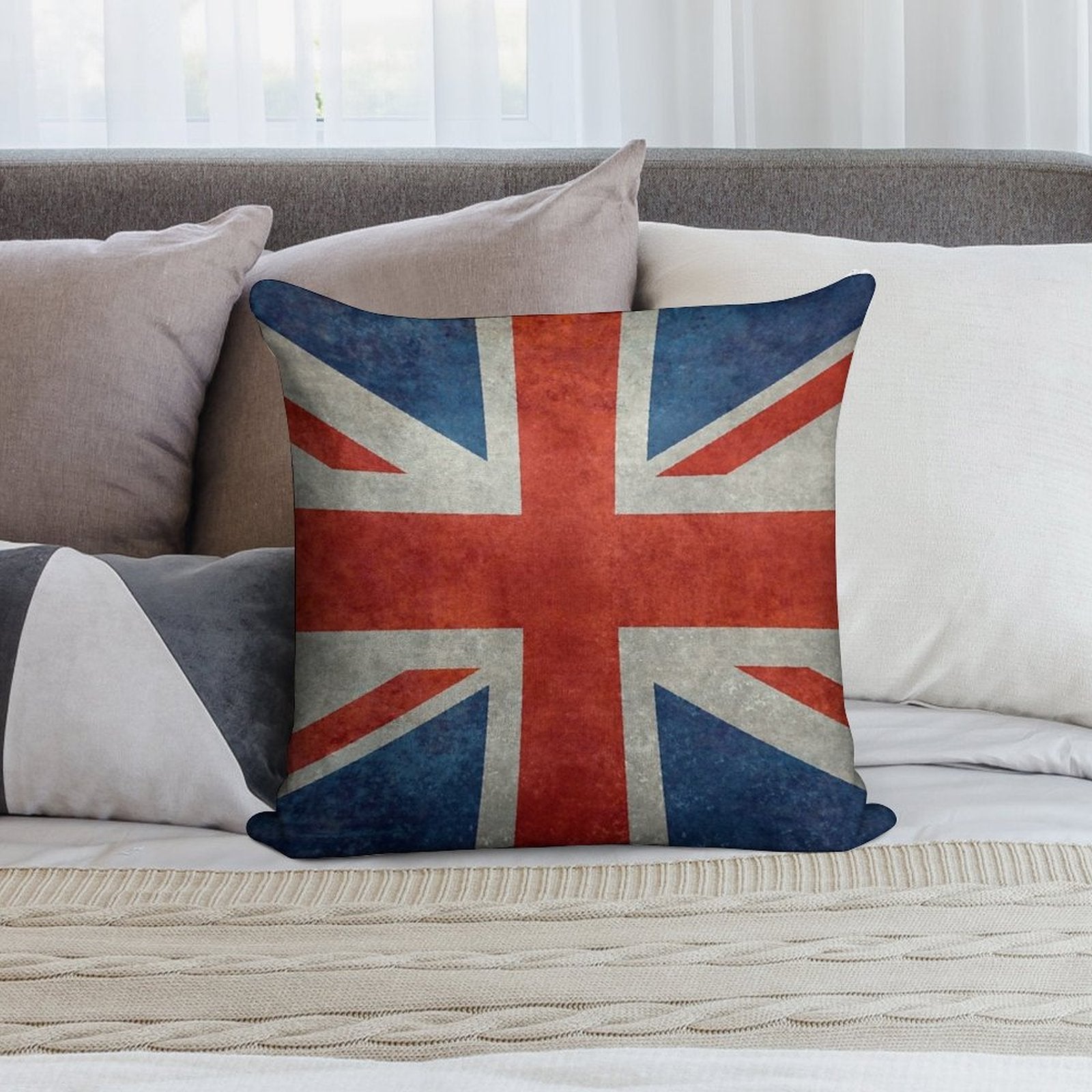 British Union Jack Flag Grungy Vintage Version Soft Anti-Pilling Throw Pillow