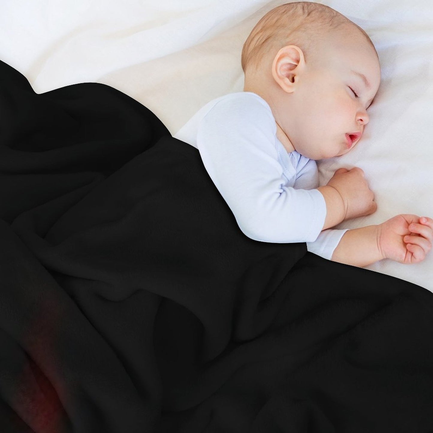 SEFA Lightweight Throw Blanket
