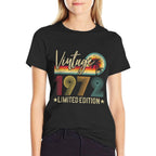 Limited Edition Vintage 1972 50th Birthday Gift 50 Years Old  Lightweight T-Shirt