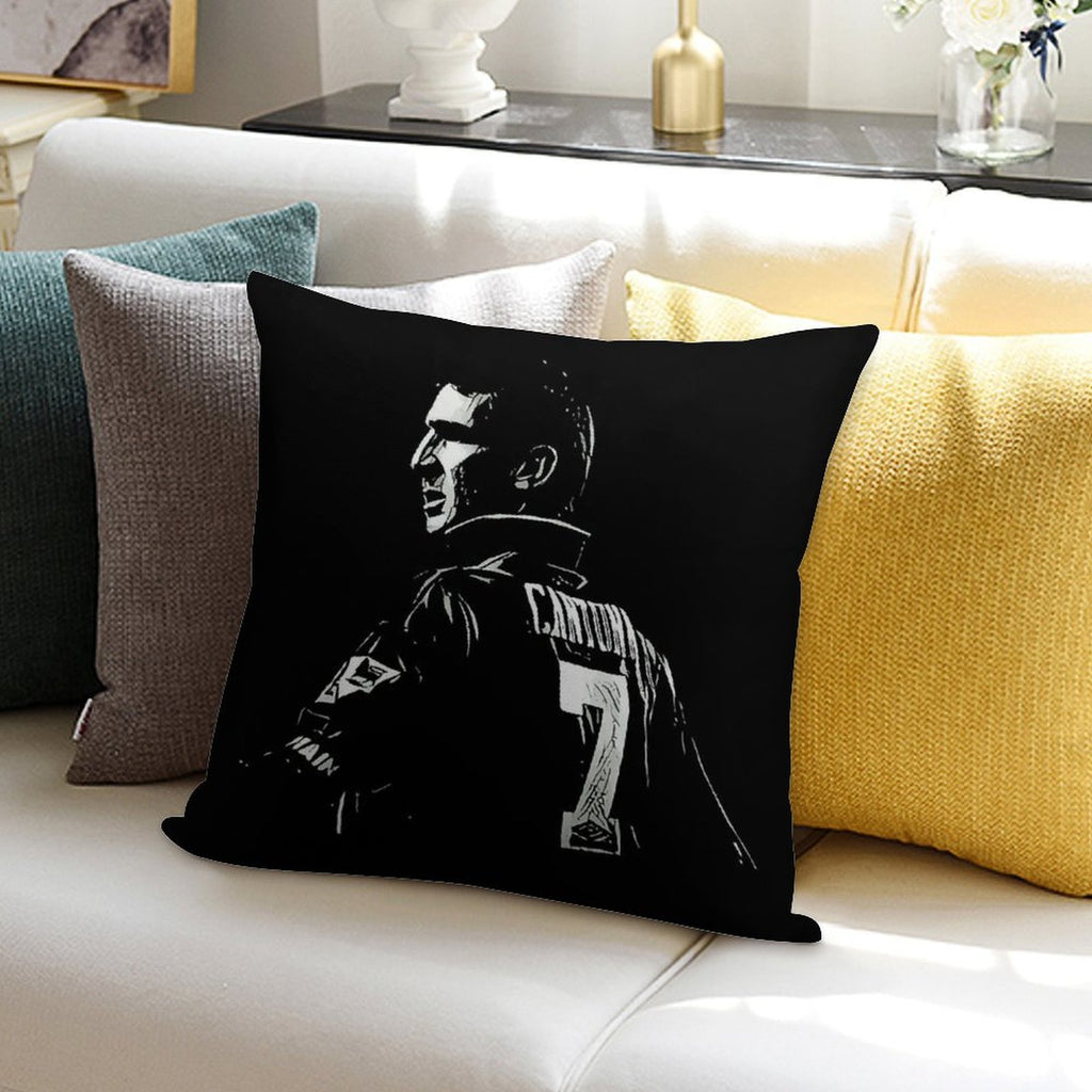 Le Roi Rouge Soft Style Accent Throw Pillow