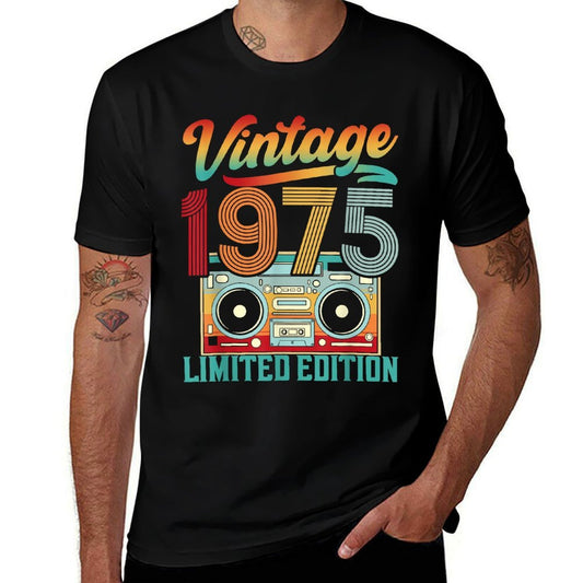 Vintage 50 Years Old Born 1975 Limited Edition 50th Birthday  Tagless Design T-Shirt