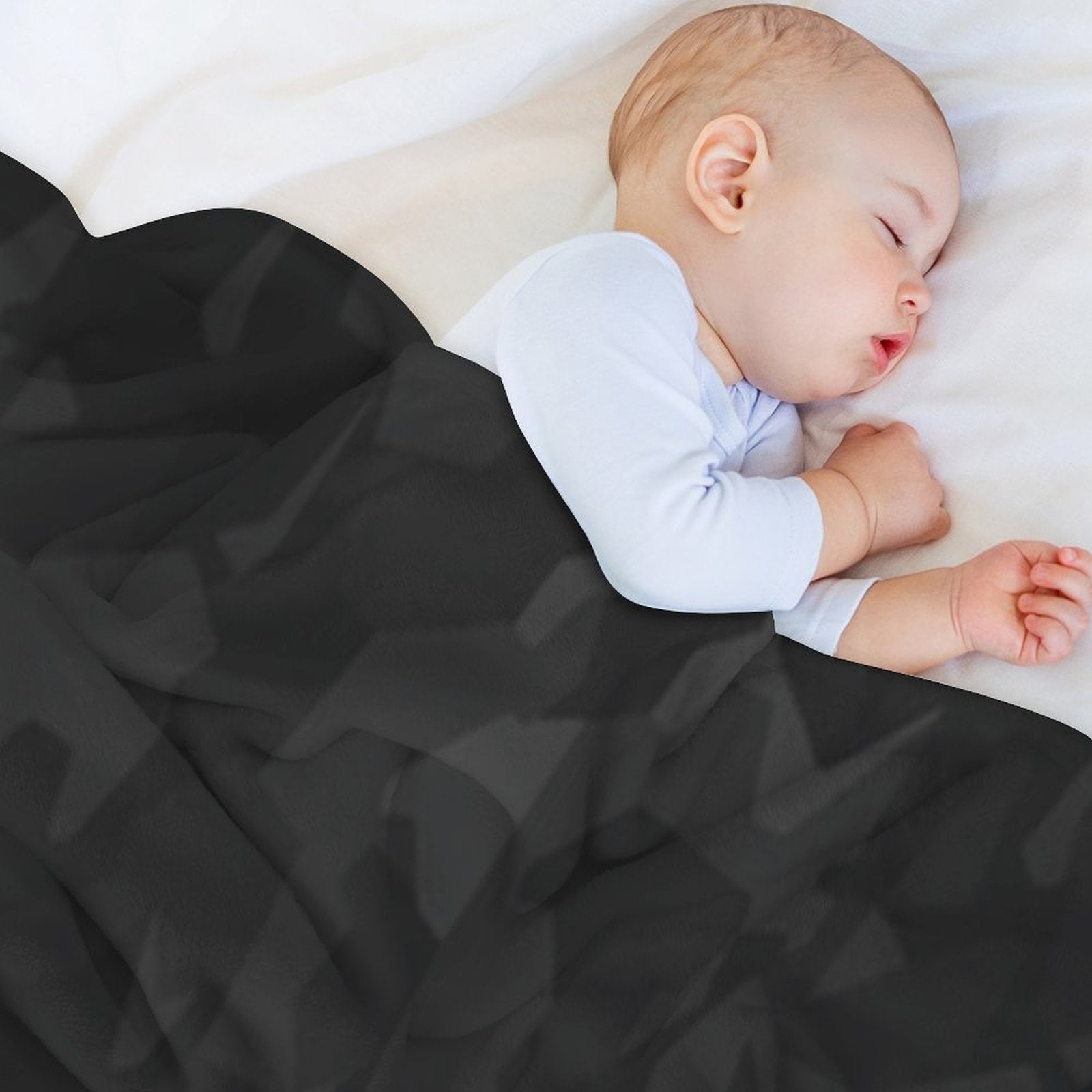 Graphic Camo Dark Grey Shrink-resistant Throw Blanket